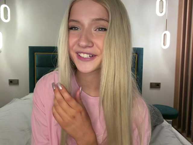 VikkiiSecret
