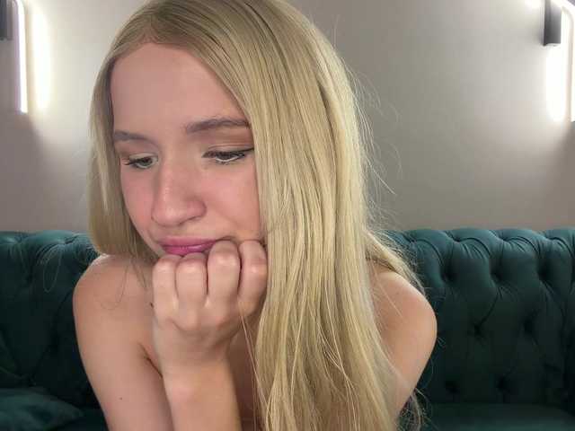 VikkiiSecret