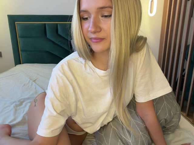 VikkiiSecret live cam on BongaCams