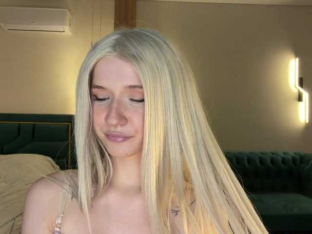 VikkiiSecret