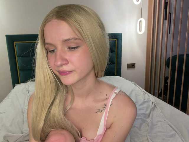 VikkiiSecret live cam on BongaCams