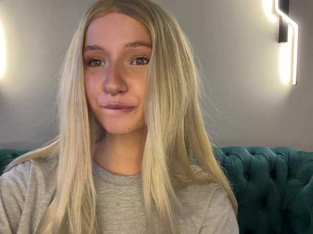 VikkiiSecret live cam on BongaCams