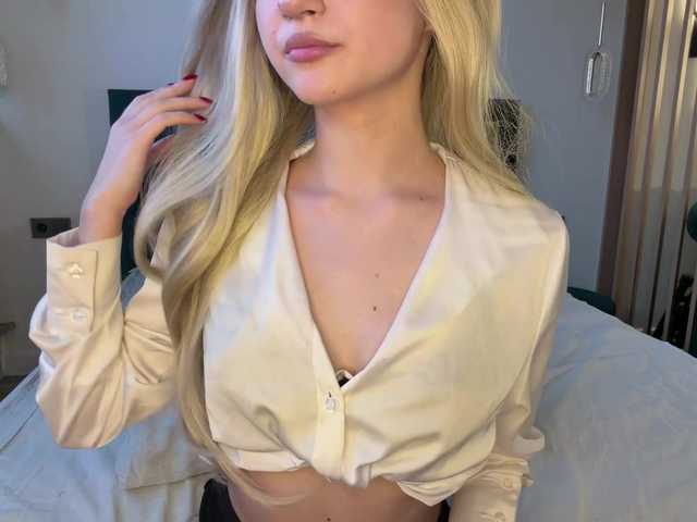 VikkiiSecret live cam on BongaCams