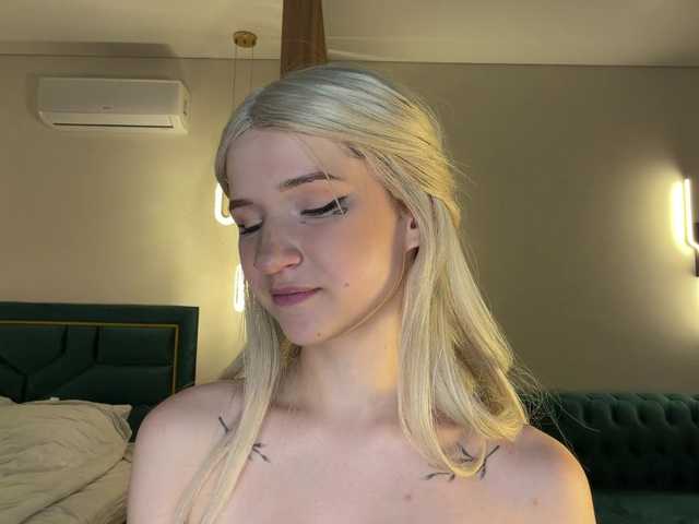 vikkiisecret live sex