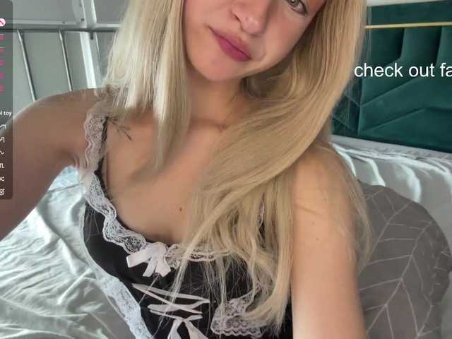 VikkiiSecret live cam on BongaCams