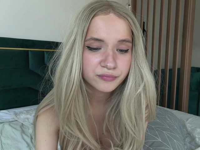 VikkiiSecret live cam on BongaCams