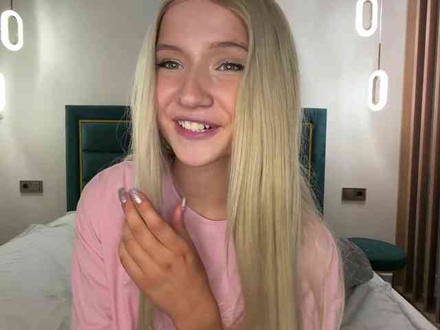 VikkiiSecret
