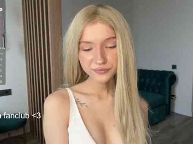 VikkiiSecret