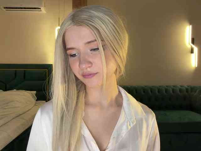 VikkiiSecret
