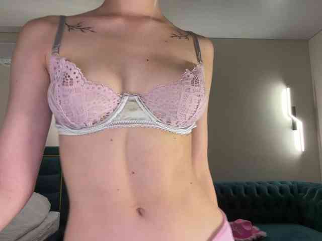 VikkiiSecret
