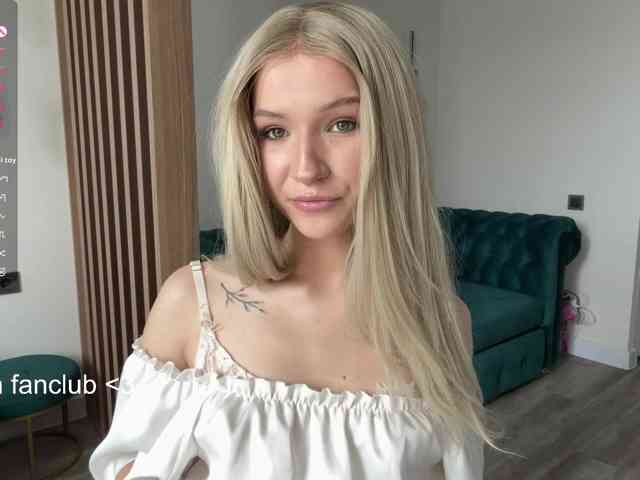 VikkiiSecret VikkiiSecret