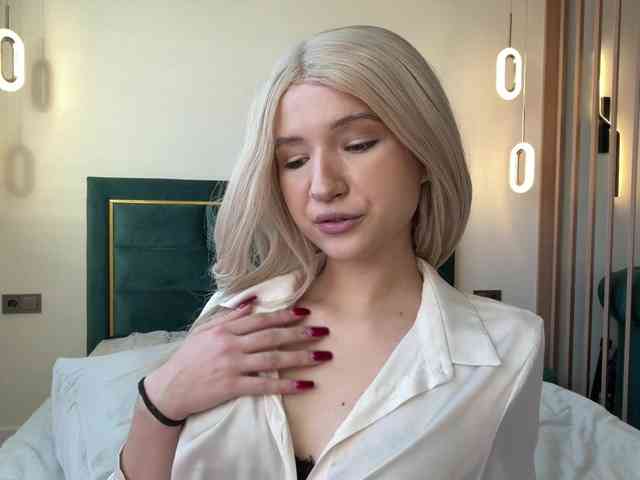 VikkiiSecret