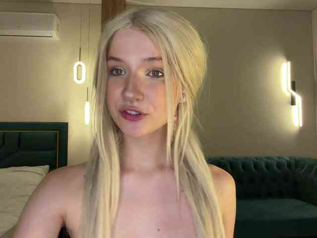 VikkiiSecret Sex Cam Show