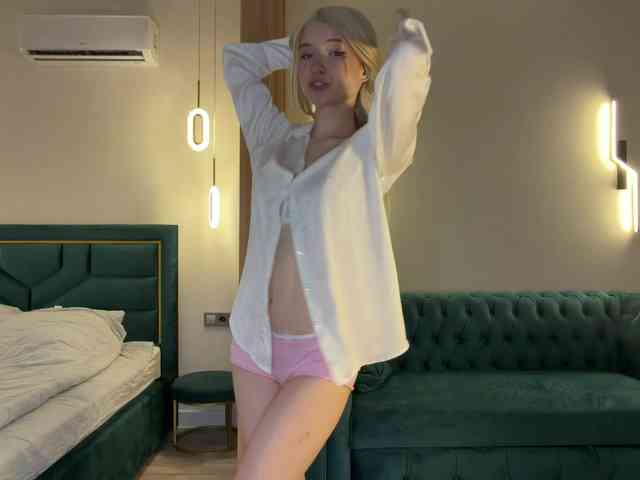 VikkiiSecret Sex Cam Show
