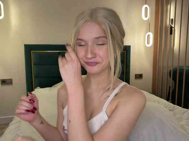 VikkiiSecret VikkiiSecret