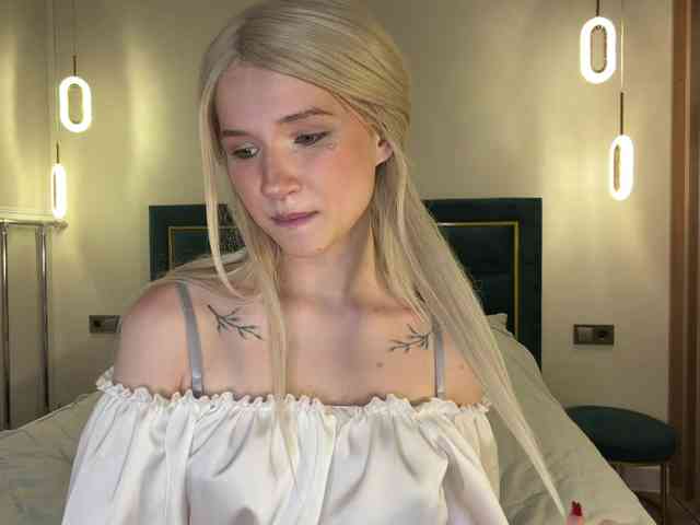 VikkiiSecret Sex Cam Show