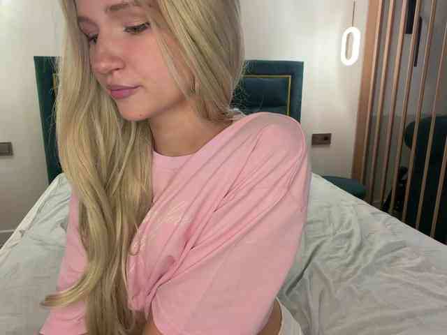 VikkiiSecret