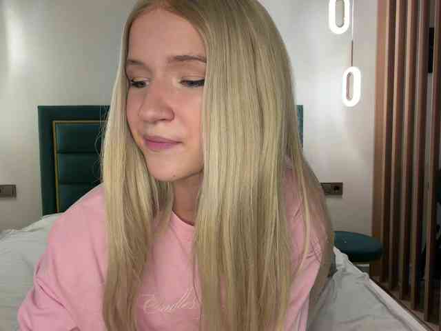 VikkiiSecret VikkiiSecret