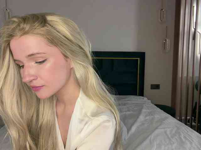 VikkiiSecret VikkiiSecret