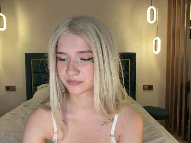 VikkiiSecret
