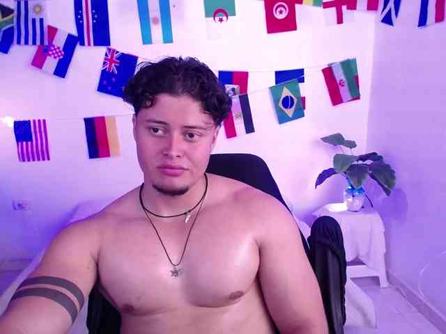 fucking-bear Sex Cam Show