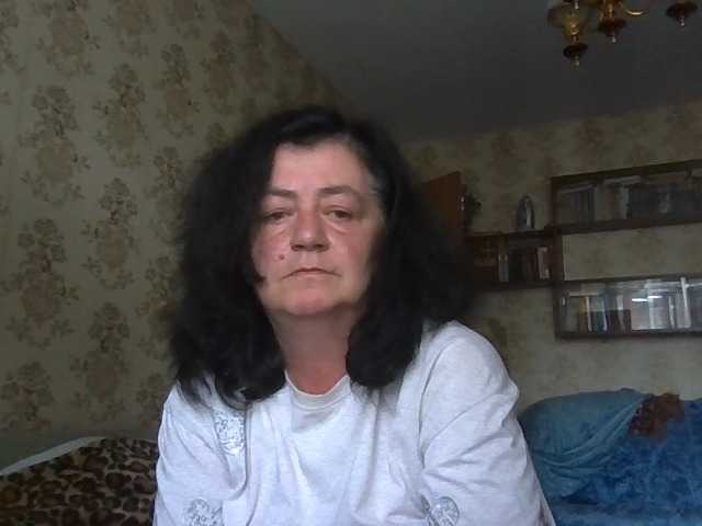 krisshurdlove live cam on BongaCams