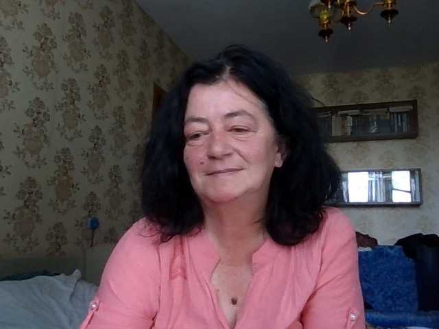 krisshurdlove live cam on BongaCams