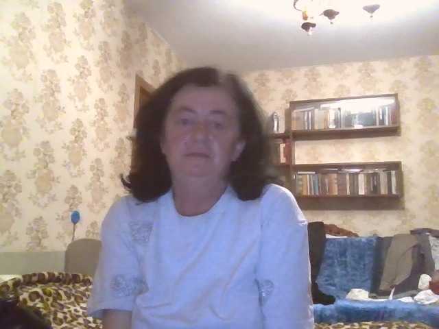 krisshurdlove live cam on BongaCams