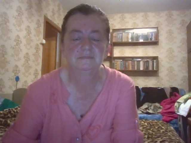 krisshurdlove live cam on BongaCams