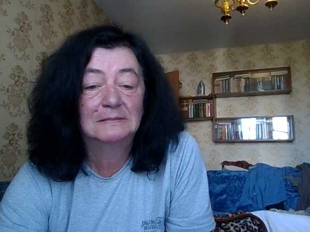 krisshurdlove live cam preview