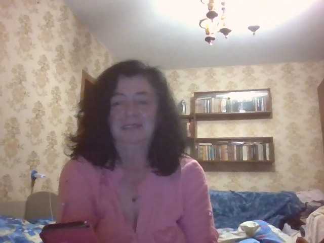 krisshurdlove live cam on BongaCams