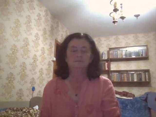 krisshurdlove live cam on BongaCams