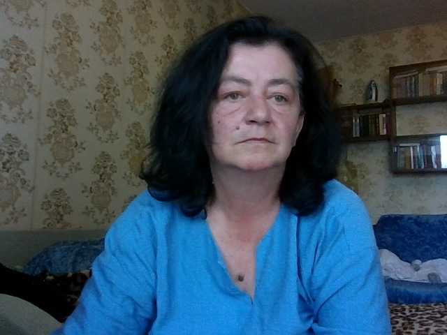 krisshurdlove live cam on BongaCams