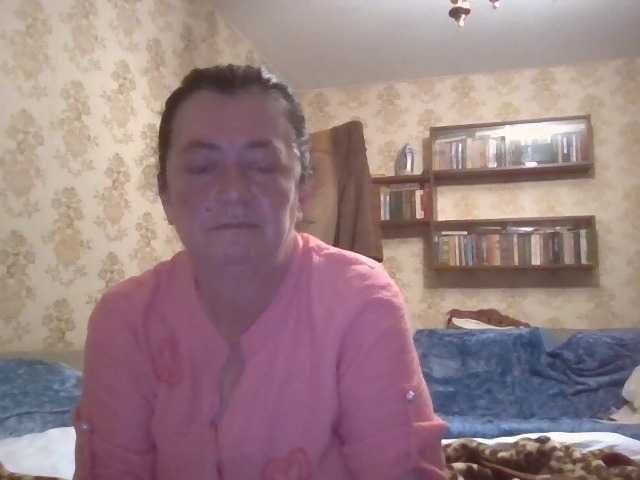 krisshurdlove live cam on BongaCams