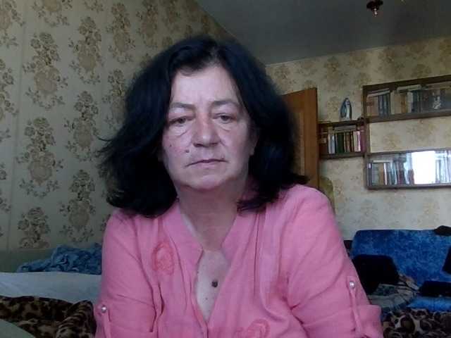 krisshurdlove live cam on BongaCams