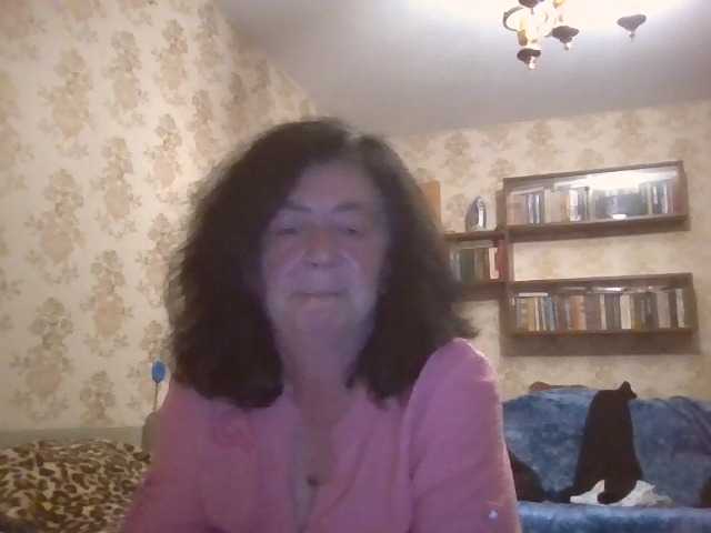 krisshurdlove live cam on BongaCams