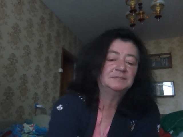 krisshurdlove live cam on BongaCams