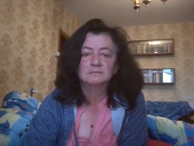 krisshurdlove live cam on BongaCams