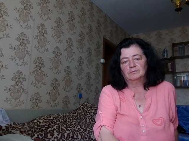 krisshurdlove live cam on BongaCams