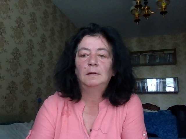 krisshurdlove live cam on BongaCams