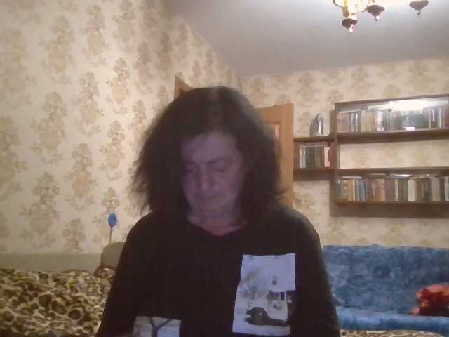 krisshurdlove live cam on BongaCams