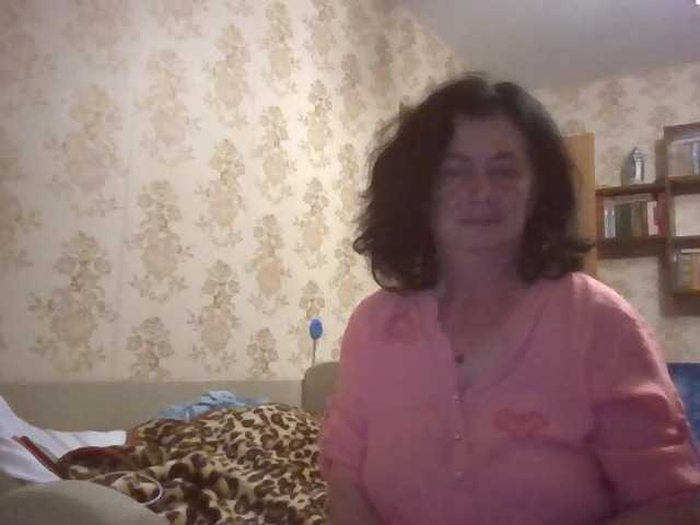 krisshurdlove live cam on BongaCams