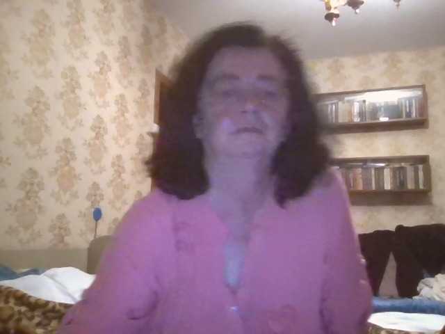 krisshurdlove live cam on BongaCams