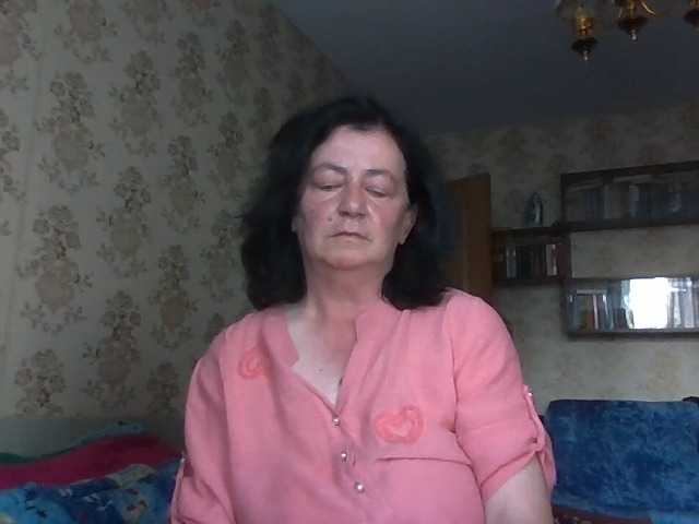 krisshurdlove live cam on BongaCams