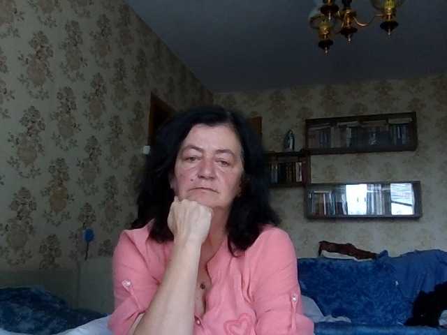 krisshurdlove live cam on BongaCams