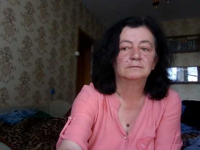 krisshurdlove live cam on BongaCams