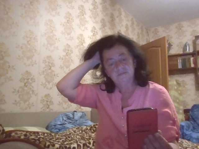 krisshurdlove live cam on BongaCams