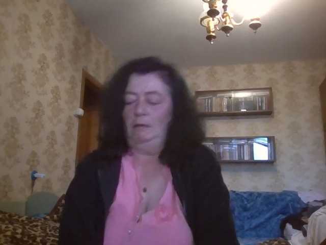 krisshurdlove live cam on BongaCams