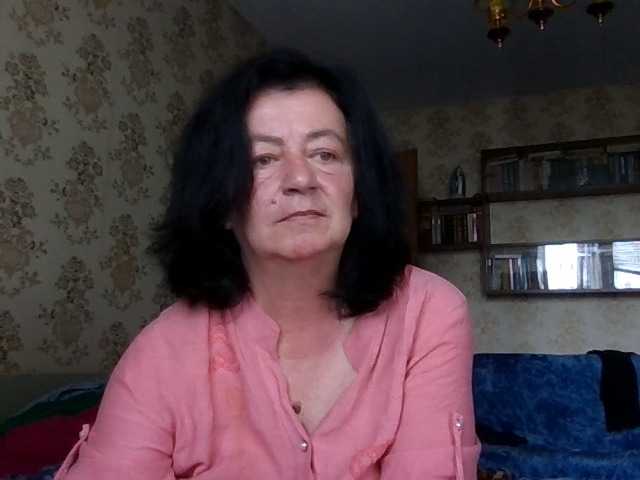 krisshurdlove live cam on BongaCams