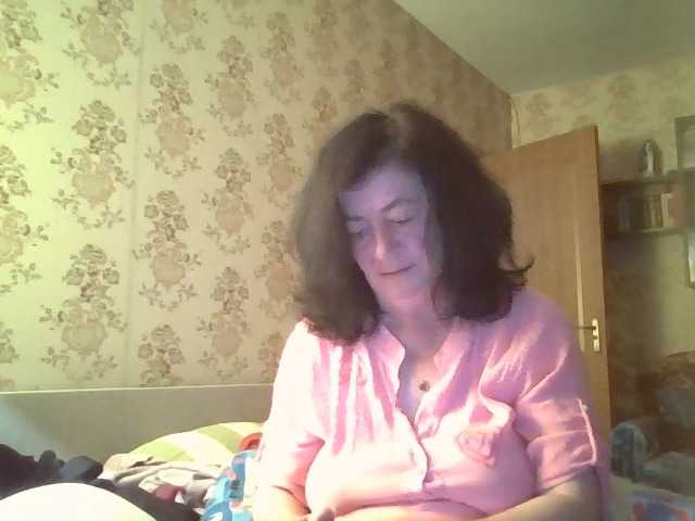 krisshurdlove live cam on BongaCams